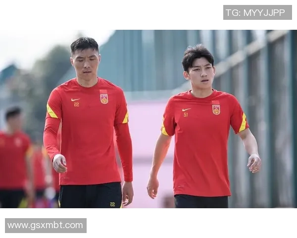 希腊与沙尔克激战正酣比分揭晓引发球迷热议 希腊与沙尔克激战正酣比分揭晓引发球迷热议